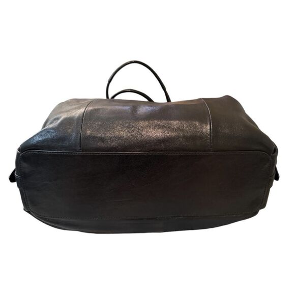 Vintage, Original Coach Hand Bag, Genuine Leather. Black - Picture 8 of 14